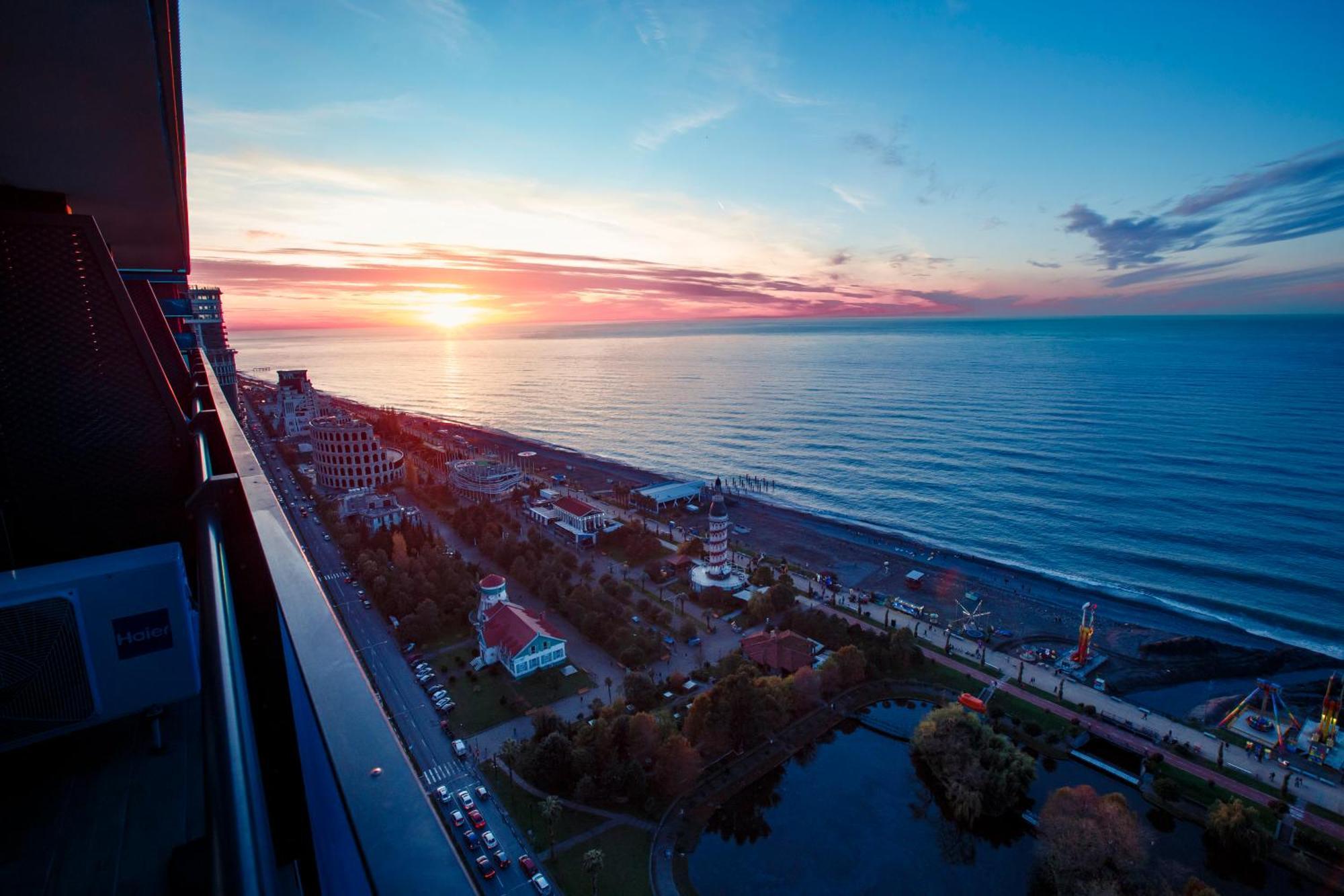 Orbi City Luxury Towers Batumi Exterior foto